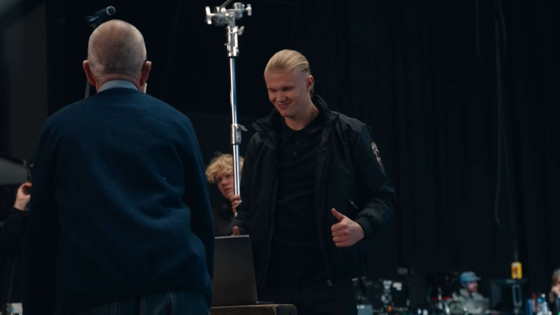 占据了一定 占据了一定