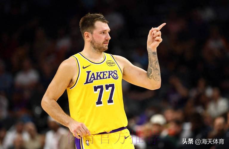 詹姆斯31+9+6东契奇34分，湖人128-121险胜灰熊